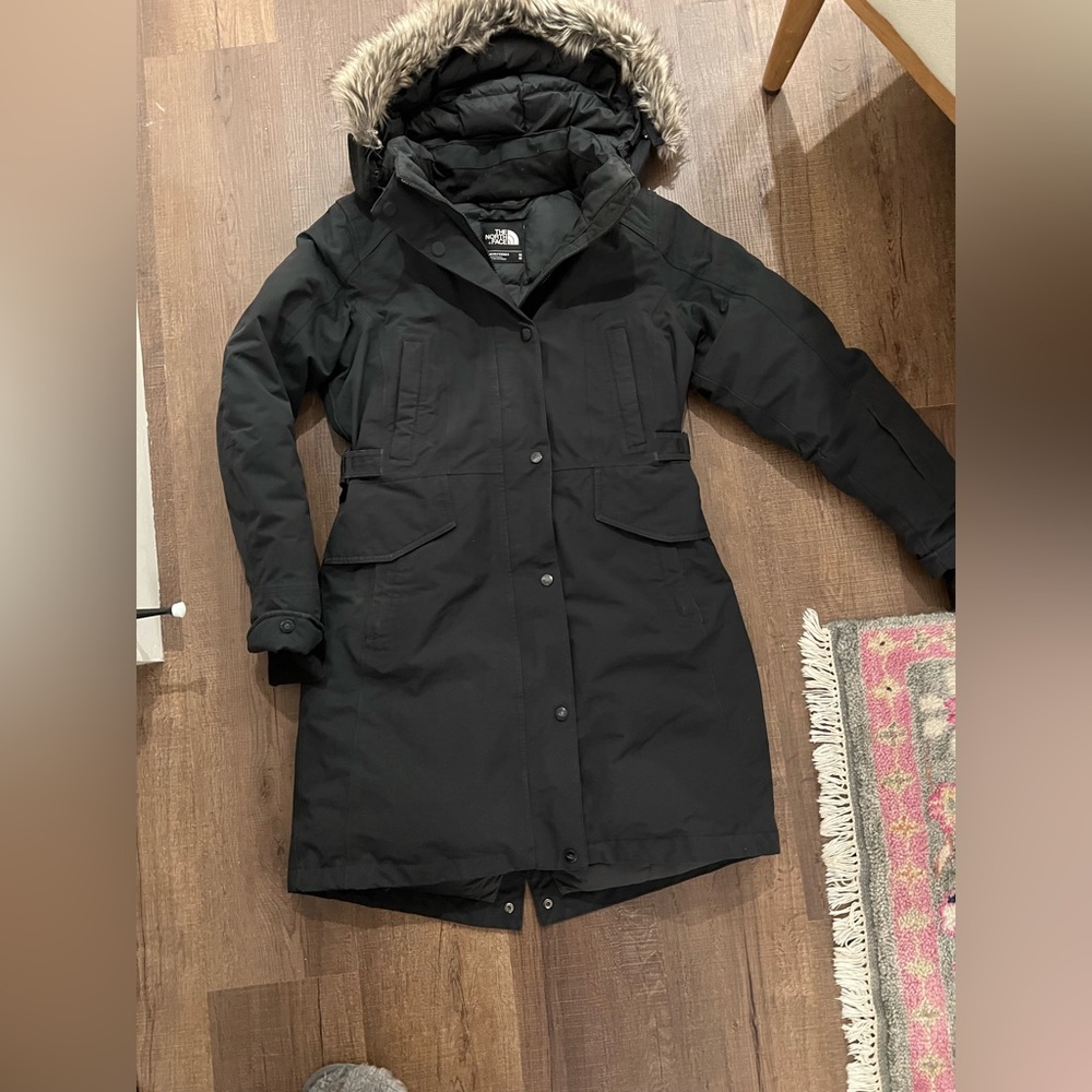 Womens Northface down parka jacket Sz medium